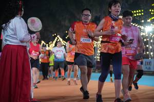 BIB: 23588, 6525, 27262, 100
                            <button type="button" onclick="openModal(21498518)" class="btn btn-primary btn-sm float-right btn-popup" data-toggle="modal" data-target=".modal-high-quality">
                        <i class="fas fa-shopping-cart"></i> Add to Cart
                    </button>
                                            <button type="button" onclick="isThisMe(21498518, true)" class="btn btn-success btn-sm float-right btn-popup btn-isme hidden" data-toggle="tooltip" data-placement="bottom" title="นี่คือรูปของคุณใช่ไหม คลิกที่นี่เพื่อเอาเข้าอัลบั้ม">
                        <i class="fas fa-plus"></i> Add to album
                    </button>
                    <button type="button" onclick="isThisMe(21498518, false)" class="btn btn-warning btn-sm float-right btn-popup btn-isnotme hidden">
                        <i class="fas fa-ban"></i> Remove from album
                    </button>